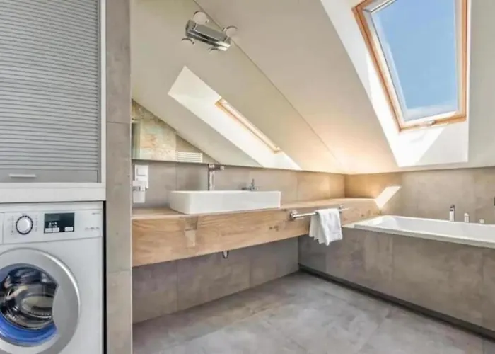 Chic - Great Location - Swietej Barbary Апартаменты *